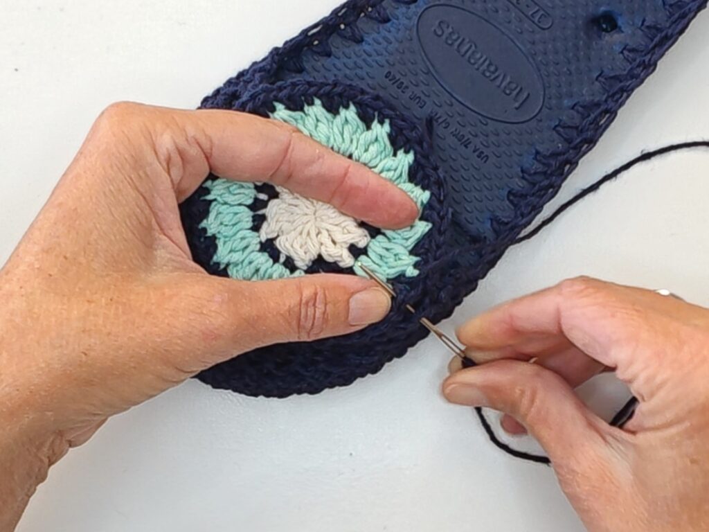Crochet Sandals for Summer Using Havaianas Soles